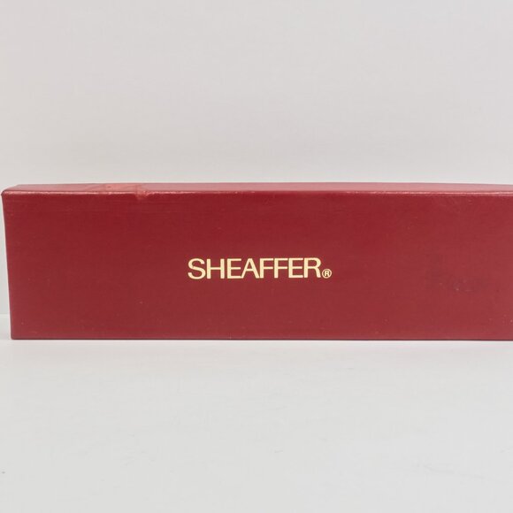 Sheaffer Award 133 BPT Ballpoint Pen / Black Matte Gold Trim / USA Made - Picture 9 of 11